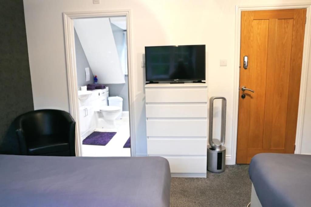 Hen & Stag Retreat Weekend Stay Sleeps 10 To 30 Thetford Eksteriør bilde